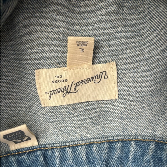 Mountain Mama Universal Thread XL Cropped Jean Jacket - Picture 6 of 6
